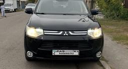 Mitsubishi Outlander 2013 годаүшін6 600 000 тг. в Астана – фото 2