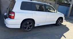Toyota Highlander 2004 года за 7 800 000 тг. в Алматы – фото 2