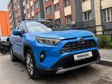 Toyota RAV4 2020 года за 15 700 000 тг. в Алматы