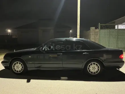 Mercedes-Benz E 280 1998 года за 2 200 000 тг. в Шымкент – фото 5