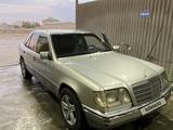 Mercedes-Benz E 200 1995 года за 1 850 000 тг. в Тараз – фото 3