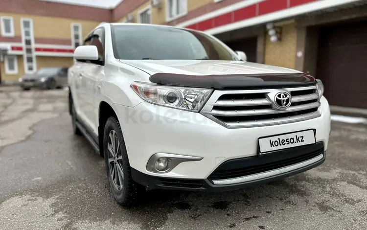 Toyota Highlander 2013 года за 15 000 000 тг. в Астана