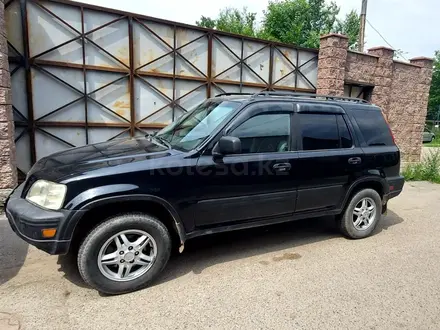 Honda CR-V 1998 года за 3 800 000 тг. в Алматы – фото 2