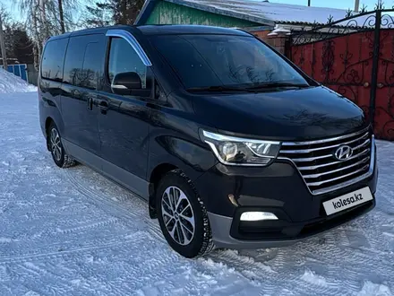 Hyundai Starex 2019 года за 15 700 000 тг. в Астана – фото 2