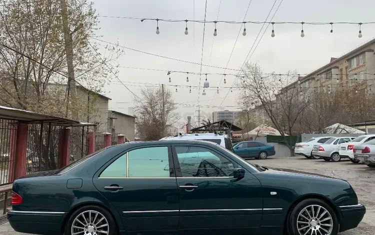 Mercedes-Benz E 320 1996 года за 2 600 000 тг. в Шымкент