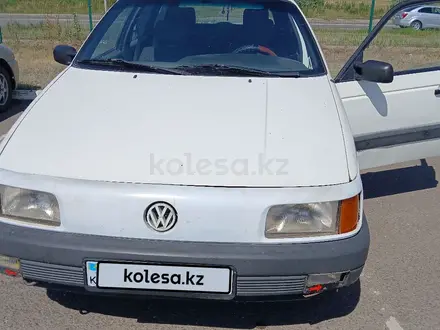 Volkswagen Passat 1993 года за 1 350 000 тг. в Астана – фото 2