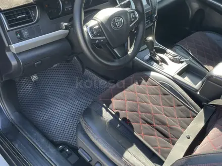 Toyota Camry 2014 года за 5 600 000 тг. в Актау – фото 18