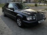 Mercedes-Benz E 200 1993 годаfor2 200 000 тг. в Павлодар