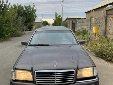 Mercedes-Benz C 180 1997 года за 1 500 000 тг. в Шымкент