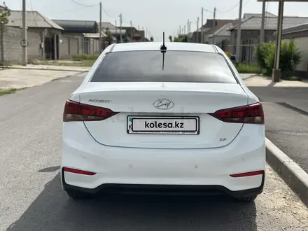 Hyundai Accent 2018 года за 5 950 000 тг. в Шымкент – фото 7