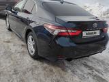 Toyota Camry 2021 года за 13 500 000 тг. в Астана