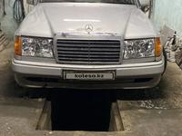 Mercedes-Benz E 230 1990 года за 1 245 000 тг. в Караганда