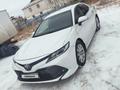 Toyota Camry 2019 годаfor15 000 000 тг. в Актобе – фото 2