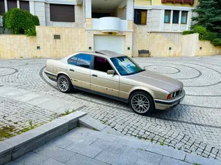 BMW 525
