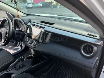 Toyota RAV4 2014 года за 8 400 000 тг. в Астана – фото 27