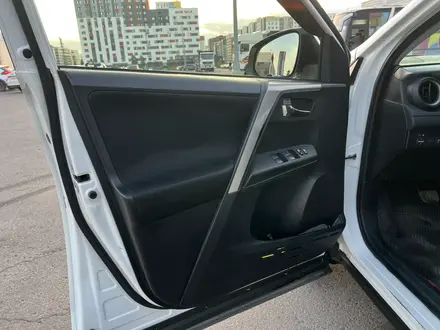 Toyota RAV4 2014 года за 8 400 000 тг. в Астана – фото 19