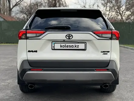 Toyota RAV4 2020 года за 16 200 000 тг. в Алматы – фото 3