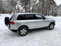 Volkswagen Touareg 2006 года за 6 500 000 тг. в Щучинск – фото 7