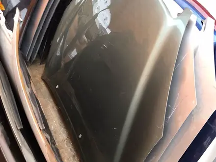 Капот Lexus ES300 за 120 000 тг. в Атырау