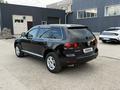 Volkswagen Touareg 2009 года за 7 800 000 тг. в Астана – фото 14