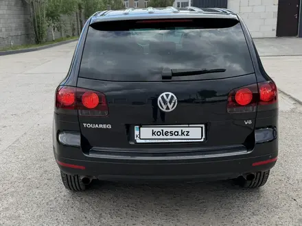 Volkswagen Touareg 2009 года за 7 800 000 тг. в Астана – фото 15