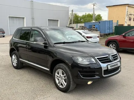 Volkswagen Touareg 2009 года за 7 800 000 тг. в Астана – фото 18