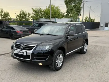 Volkswagen Touareg 2009 года за 7 800 000 тг. в Астана – фото 20