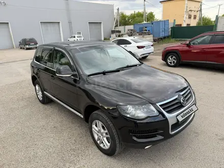 Volkswagen Touareg 2009 года за 7 800 000 тг. в Астана