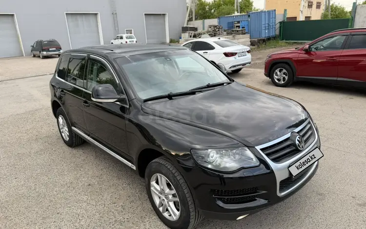 Volkswagen Touareg 2009 года за 7 800 000 тг. в Астана