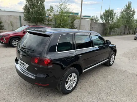 Volkswagen Touareg 2009 года за 7 800 000 тг. в Астана – фото 7