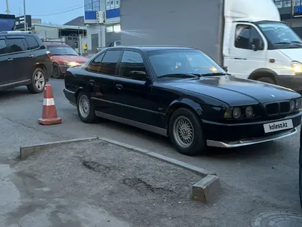 BMW 525 1995 года за 2 300 000 тг. в Шымкент – фото 2