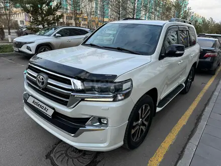 Toyota Land Cruiser 2019 года за 37 900 000 тг. в Астана – фото 2