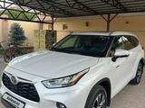 Toyota Highlander 2022 годаүшін24 600 000 тг. в Тараз – фото 2