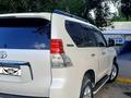 Toyota Land Cruiser Prado 2011 года за 19 300 000 тг. в Семей – фото 40