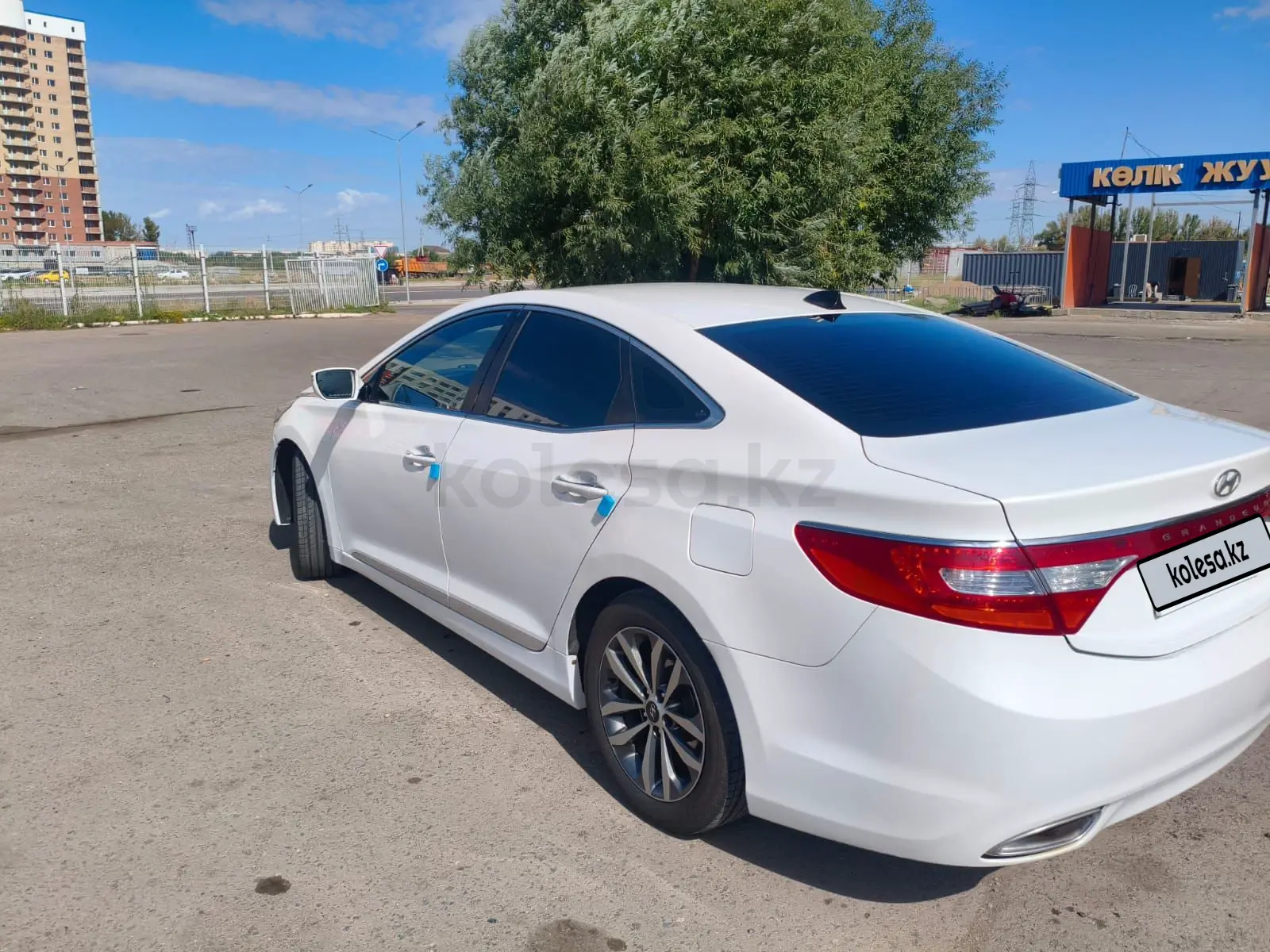 Hyundai Grandeur, 2012