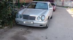 Mercedes-Benz E 200 1997 годаfor2 400 000 тг. в Алматы