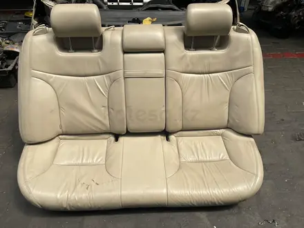 Lexus Es 300 Салон Сидения Чёрный И Бежевый за 150 000 тг. в Алматы – фото 8