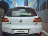Volkswagen Tiguan 2016 года за 7 500 000 тг. в Астана – фото 3