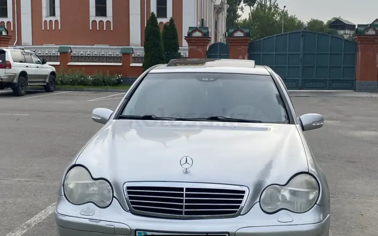 Mercedes-Benz C 200 2000 года за 2 800 000 тг. в Алматы