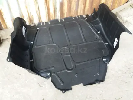 Защита пластиковая на любые авто для двигателя, КПП, АКПП, подкрылки за 20 000 тг. в Алматы – фото 43