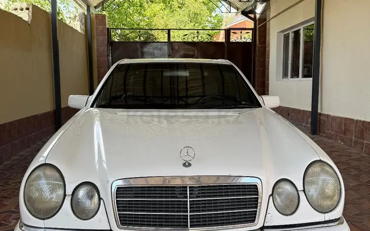 Mercedes-Benz E 200 1997 года за 2 700 000 тг. в Шымкент