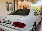 Mercedes-Benz E 200 1997 года за 2 700 000 тг. в Шымкент – фото 5