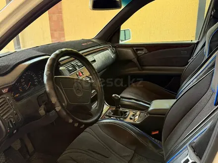 Mercedes-Benz E 200 1997 года за 2 700 000 тг. в Шымкент – фото 8