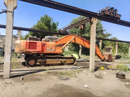 Hitachi  Гусеничные 2008 года за 14 500 000 тг. в Павлодар