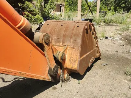 Hitachi  Гусеничные 2008 года за 14 500 000 тг. в Павлодар – фото 4
