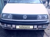 Volkswagen Vento 1993 годаүшін1 600 000 тг. в Актобе – фото 3