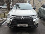 Mitsubishi Outlander 2021 года за 16 500 000 тг. в Алматы – фото 2