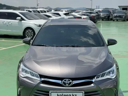Toyota Camry 2016 года за 10 150 000 тг. в Караганда – фото 2