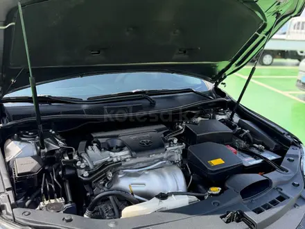 Toyota Camry 2016 года за 10 150 000 тг. в Караганда – фото 22