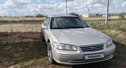 Toyota Camry 2001 года за 3 500 000 тг. в Актобе